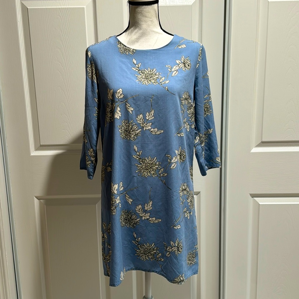 Forever 21 Contemporary Shift Mini Dress